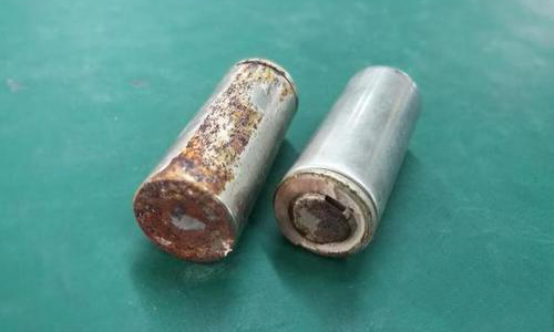 <b>UPS電池漏液的原因有哪些，會造成什么危害?</b>