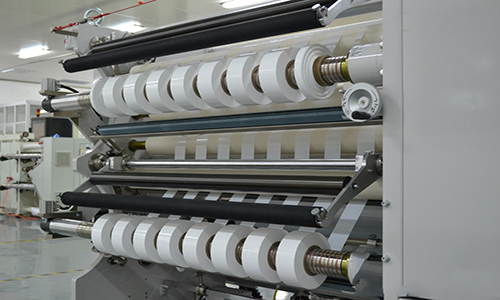 <b>鐵鋰電池濕法隔膜價(jià)格及產(chǎn)能情況</b>