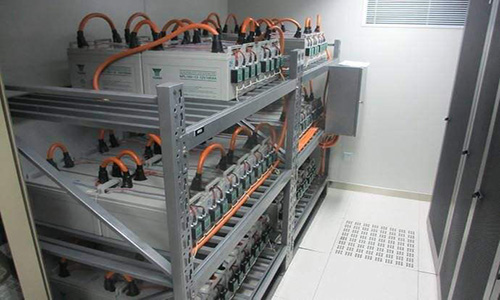 <b>UPS蓄電池組注意事項(xiàng),影響UPS電池使用壽命因素</b>